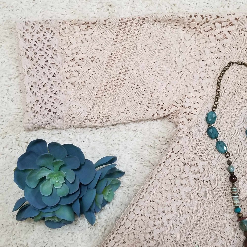 Dress. Ecru Lace & Crochet. New Directions Brand. Size 4. - Picture 8 of 13